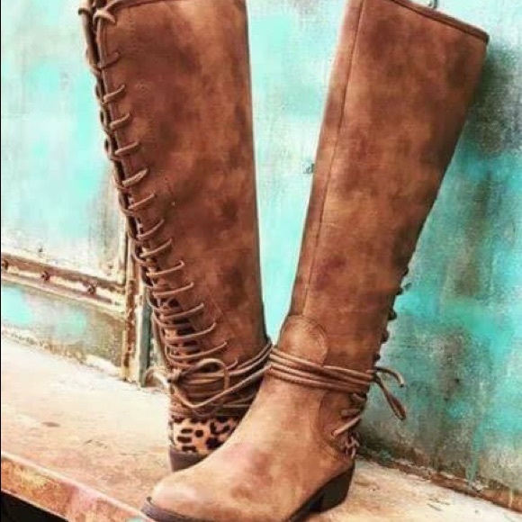 Leopard boots - Picture 2 of 3